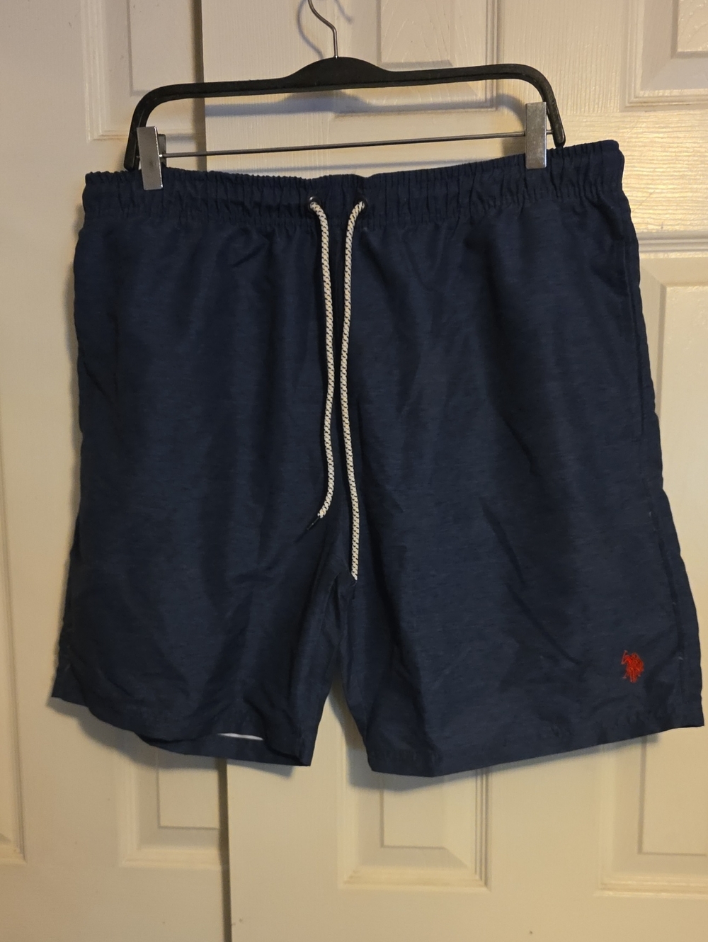 Polo Navy Men’s XL Swim Shorts with Drawstring.  8 Inch Inseam